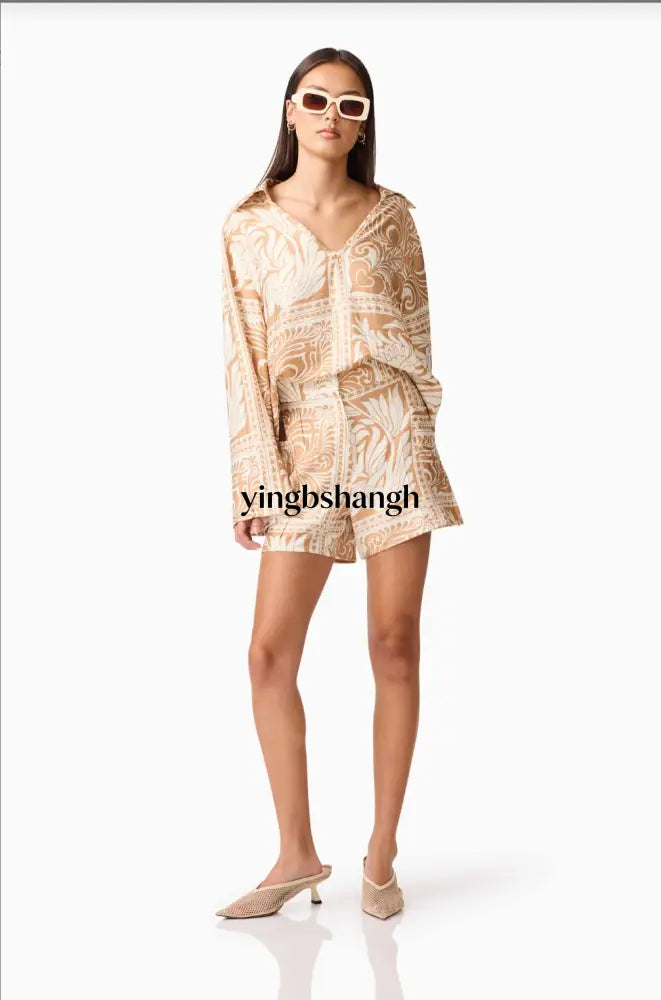 SANDI BLUSA & SHORTS SET - Set